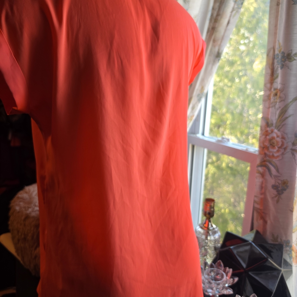 Express Women's Coral Zip V-Neck Blouse - Picture 3 of 3